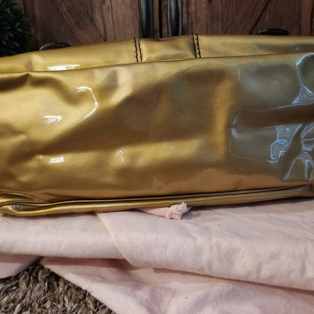 🟠NWT VALENTINO GARAVANI Histoire Braided Handle Patent Leather Satchel in Gold
